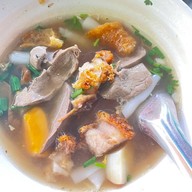 เมนูของร้าน ก๋วยจั๊บเฮียตั่วเท๊า (เจ้าเก่าเยาวราช)