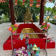 วัดเขาสนามชัย