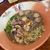 ก๋วยเตี๋ยวลูกทุ่ง เจ้าเก่า