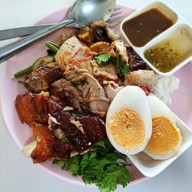 เมนูของร้าน ฮิ้น ข้าวหมูแดงข้าวหน้าเป็ด นครปฐม