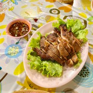 เมนูของร้าน ลาภปาก (แยกไฟแดงตรอกจัทร์)