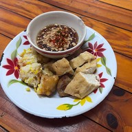 เจ๊นีปลาดุกฟู ข้าวห่อใบตอง