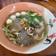 ก๋วยเตี๋ยวลูกทุ่ง เจ้าเก่า