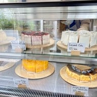 Anacolly Cafe’ & Bistro