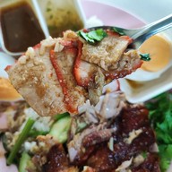 เมนูของร้าน ฮิ้น ข้าวหมูแดงข้าวหน้าเป็ด นครปฐม