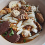 ก๋วยจั๊บอาแปะเล่าสี่ #อาแปะถอดเสื้อ จันทน์16