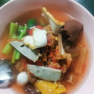 เมนูของร้าน เย็นตาโฟเจ้าเก่าหน้าอนุบาลชลบุรี