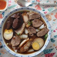 ก๋วยจั๊บอาแปะเล่าสี่ #อาแปะถอดเสื้อ จันทน์16