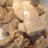 หมูหลบเเดด -