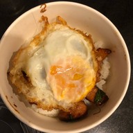 โครตกระเพรา เนื้อโคขุน (เจ๊แสนดี)