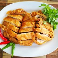 ข้าวมันไก่ป้าดา ข้างวัดศรีเกิด