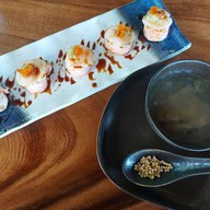 เมนูของร้าน Uchi Japanese Gastro Bar Punna Residences