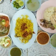 ข้าวมันไก่ไปรษณีย์ (นาซมีน) 1