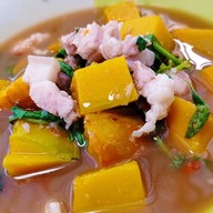 ส้มตำกินแล้วรวย ซอยหนองเหล็ก9