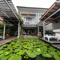 บ้านเฉลียงลม