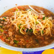 ผัดไทยวัดท้องคุ้ง