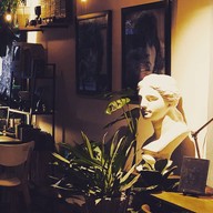 Three Little Birds Cafe on Lonely Avenue