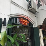 หน้าร้าน Buddha & Pals Cafe