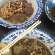 เมนูของร้าน ข้าวขาหมู แวะกำโล๊ะ สาขาลำปาง