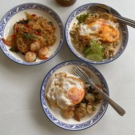 เมนูของร้าน ตู้กะเพรา บางนา