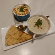 Food or drink of So Rich The Bistro