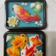 วุ้นแม่มด