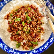 ข้าวผัดกะเพราเนื้อโคขุน (เผ็ดมาก)