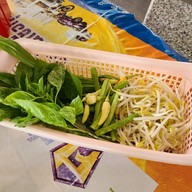 จอนก๋วยเตี๋ยวเรือหมู