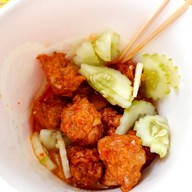 เมนูของร้าน น้องแฝดทอดมันหน่อกะลาเกาะเกร็ด