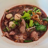 จอนก๋วยเตี๋ยวเรือหมู