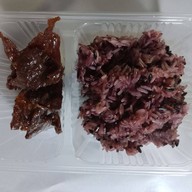 ข้าวเหนียวหมูทอดทรายทอง (มีหมูทอด ไก่ทอด เนื้อทอด)