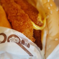 Burger King สนามบิน ภูเก็ต : แลนด์ไซด์ - ห้องโถงผู้โดยสารขาออก ก่อนถึงเช็คอิน