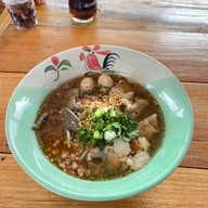 ก๋วยเตี๋ยวเรือศรีสามพรานบางปลาbyนายตัส ถนนบางปลา