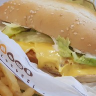 Burger King สนามบิน ภูเก็ต : แลนด์ไซด์ - ห้องโถงผู้โดยสารขาออก ก่อนถึงเช็คอิน