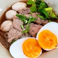 ล้านเตี๋ยวเรือ 3ปอ ธนบุรี