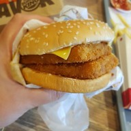 Burger King สนามบิน ภูเก็ต : แลนด์ไซด์ - ห้องโถงผู้โดยสารขาออก ก่อนถึงเช็คอิน