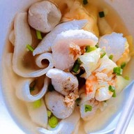 ก๋วยเตี๋ยวปลาโนนทอง ตลาดเก้าแสน