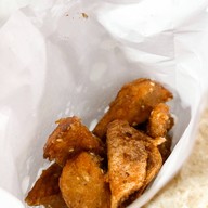 ร้านกล้วยทอดบัตรคิว