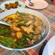 ลาบร้อยเอ็ดพระราม5 สาขา 3 ราชพฤกษ์