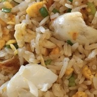 ข้าวผัดปู บ้านแฝด