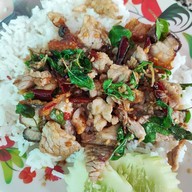 เมนูของร้าน กะเพราลุงจุก