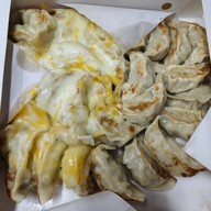 KINZA GYOZA อุดมสุขวอล์ค