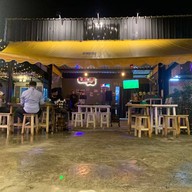 บรรยากาศ กับข้าวเบสิค