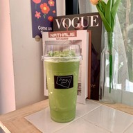 นั่งเล่น คาเฟ่ -