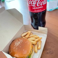 เมนูของร้าน Burger Homemade @ButcherMan บ้านกล้วย-ไทรน้อย