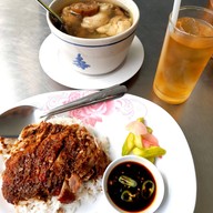 เมนูของร้าน ธารทิพย์  ๓ ข้าวหน้าเป็ดย่าง หลังห้างกนกกาญจน์