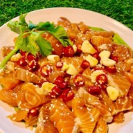 เรือนนพเก้า อาหารไทย-อีสาน  อาหารตามสั่ง