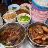 บะหมี่เกี้ยวหมูแดงซอยเท็กซัสเยาวราช