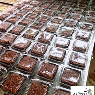 บราวนี่ มงคล