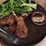 เมนูของร้าน 8 Bistro